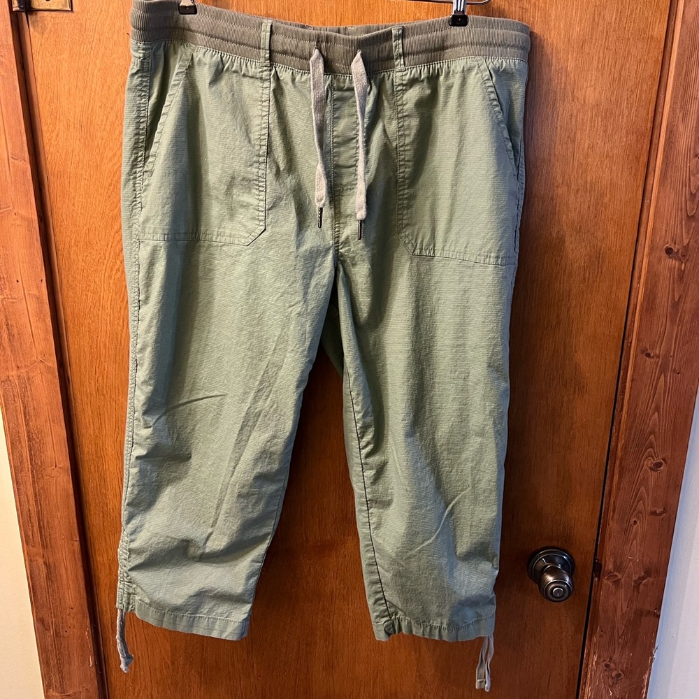 Capris